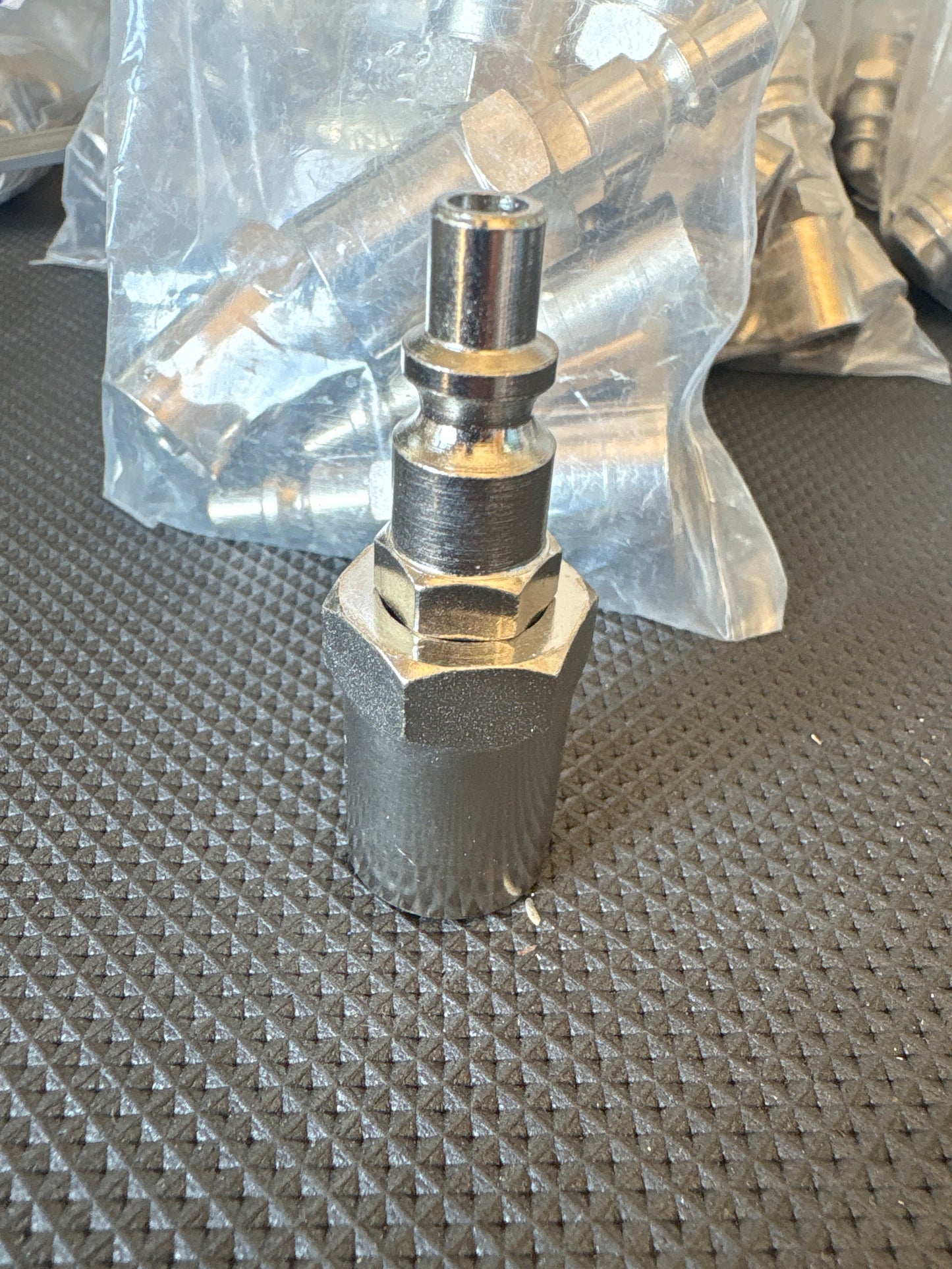 INNESTO PORTAGOMMA X TUBO 8X17